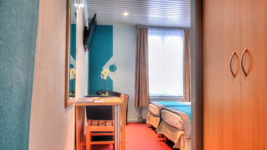 Hotel Le Terminus Mons Ruang foto