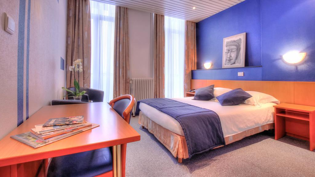 Hotel Le Terminus Mons Ruang foto